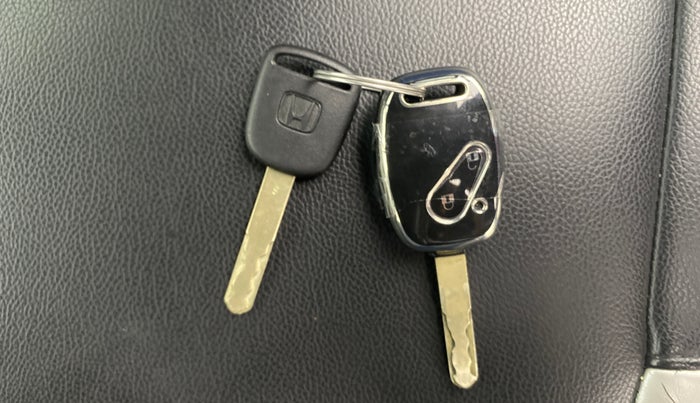 2017 Honda BR-V 1.5L I-VTEC S, Petrol, Manual, 58,372 km, Key Close Up