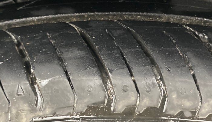 2017 Honda BR-V 1.5L I-VTEC S, Petrol, Manual, 58,372 km, Left Front Tyre Tread