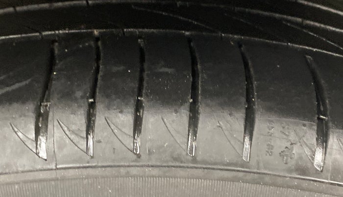 2017 Honda BR-V 1.5L I-VTEC S, Petrol, Manual, 58,372 km, Left Rear Tyre Tread