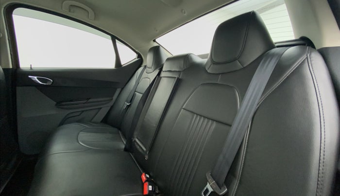 2017 Tata TIGOR XZ (O) PETROL, Petrol, Manual, 85,939 km, Right Side Rear Door Cabin