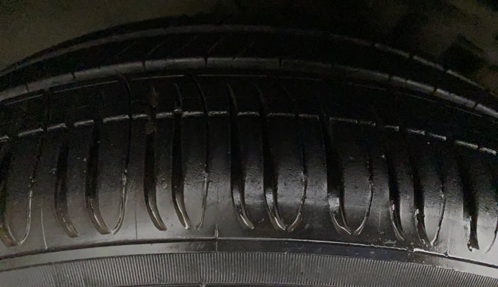 2017 Tata TIGOR XZ (O) PETROL, Petrol, Manual, 85,939 km, Right Rear Tyre Tread