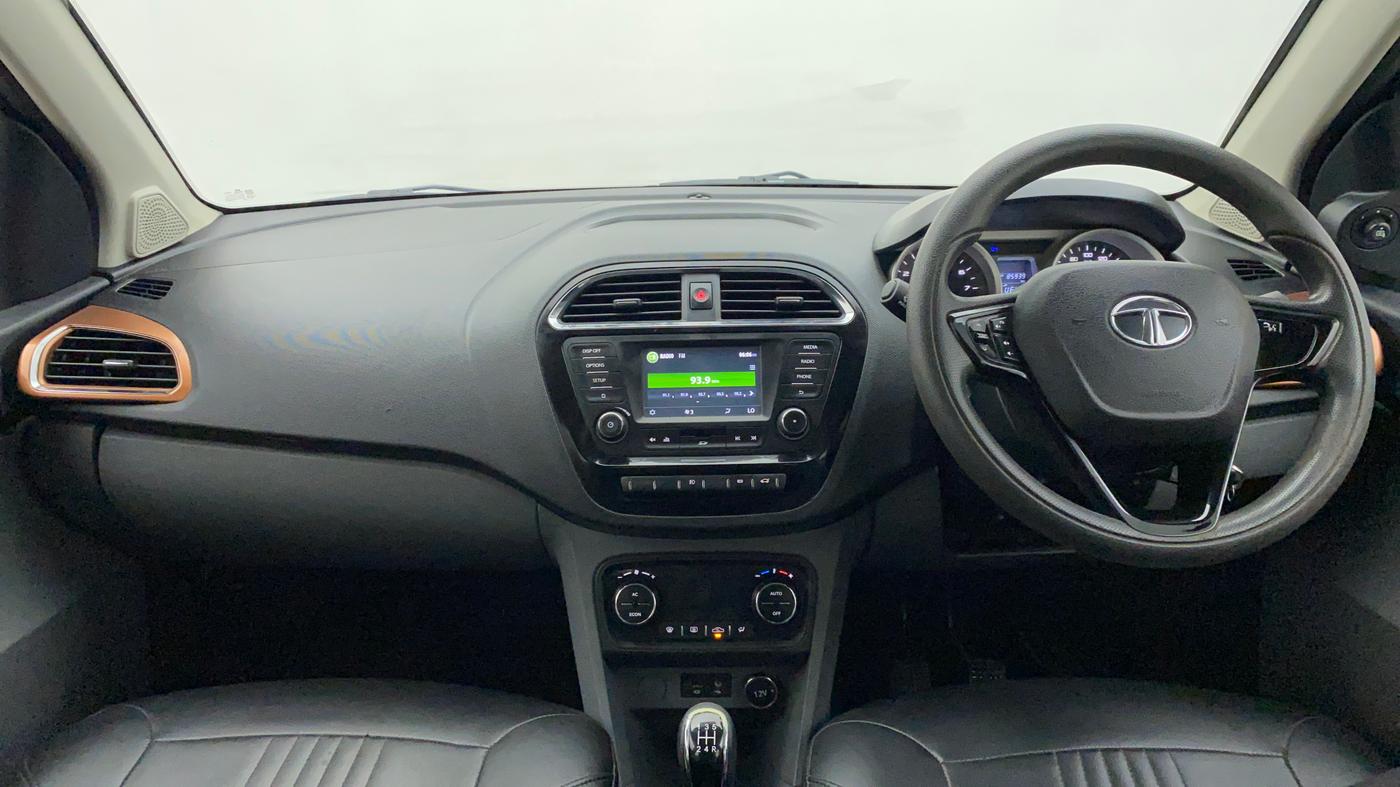 2017 Tata TIGOR XZ (O) PETROL, Petrol, Manual, 85,939 km, Dashboard