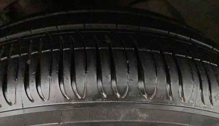 2017 Tata TIGOR XZ (O) PETROL, Petrol, Manual, 85,939 km, Left Front Tyre Tread