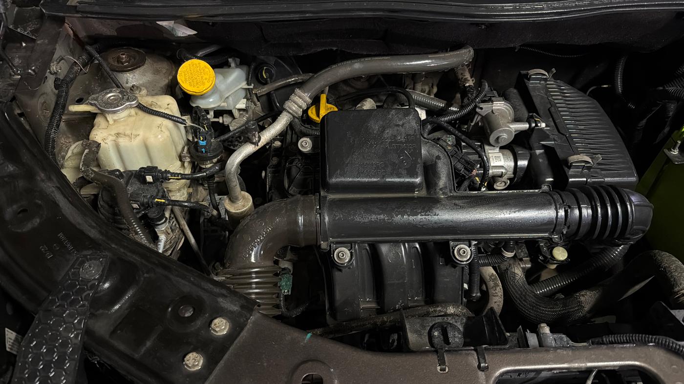 2022 Nissan MAGNITE XL, Petrol, Manual, 54,760 km, Engine View - Right