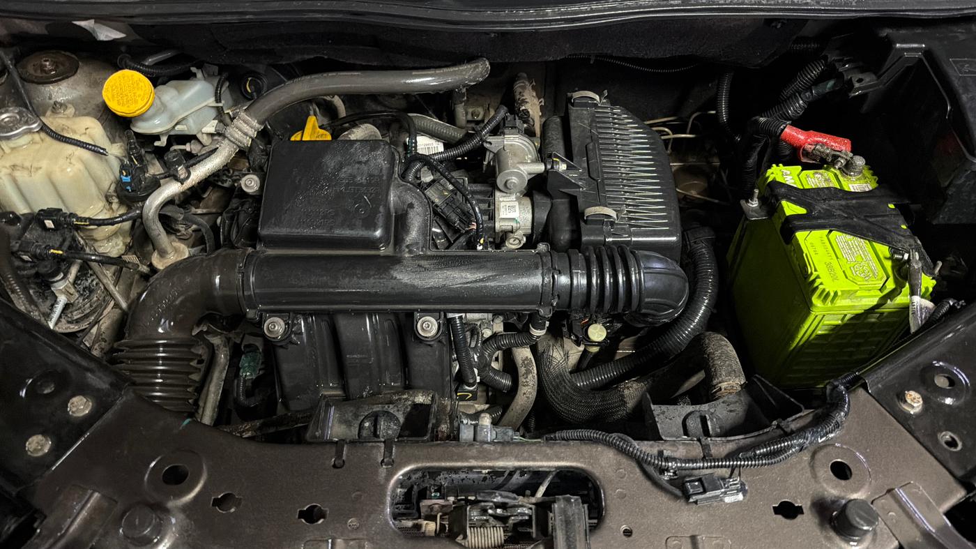 2022 Nissan MAGNITE XL, Petrol, Manual, 54,760 km, Engine View