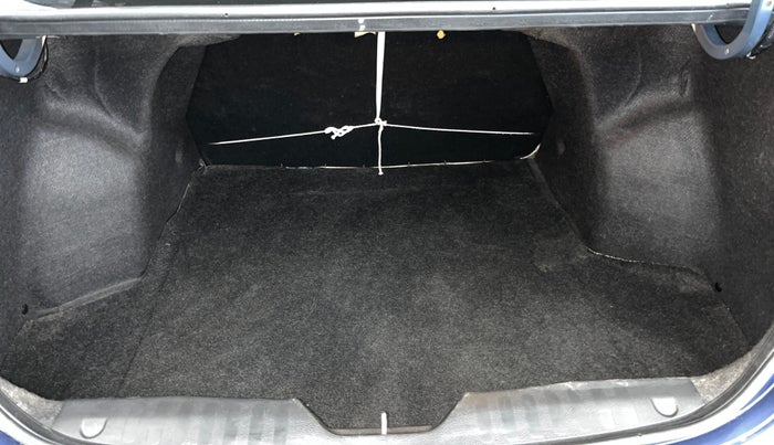 2018 Maruti Ciaz DELTA 1.5 SHVS MT PETROL, Petrol, Manual, 34,233 km, Boot Inside