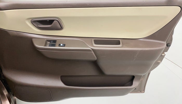 2013 Maruti Zen Estilo LXI, Petrol, Manual, 38,372 km, Driver Side Door Panels Control