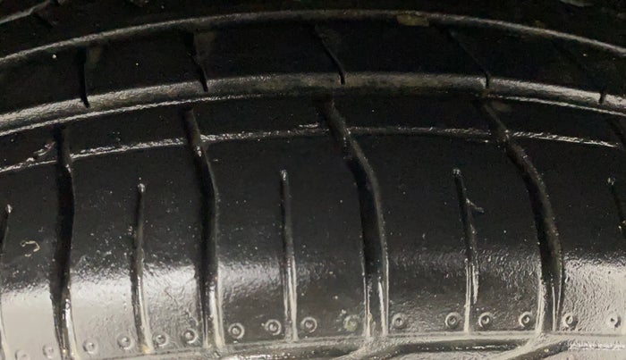 2022 Tata NEXON XZ PLUS PETROL, Petrol, Manual, 20,713 km, Left Front Tyre Tread