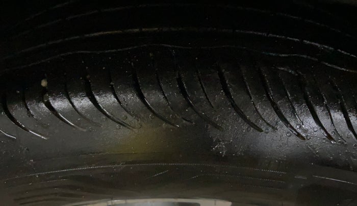 2021 KIA SONET HTX 1.0 IMT, Petrol, Manual, 76,222 km, Right Rear Tyre Tread