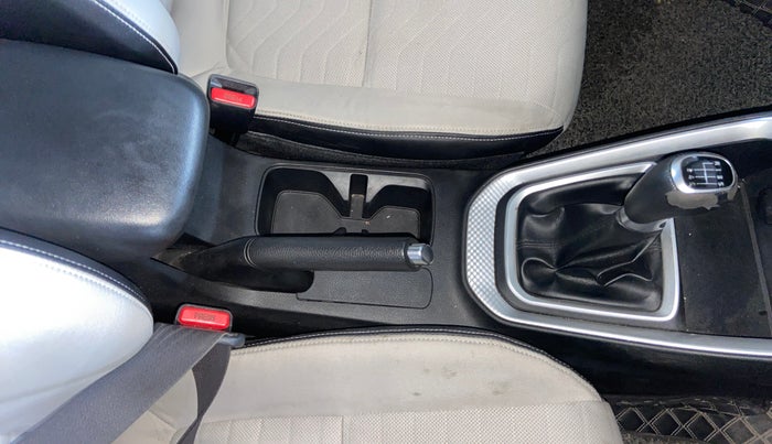 2021 KIA SONET HTX 1.0 IMT, Petrol, Manual, 76,222 km, Gear Lever