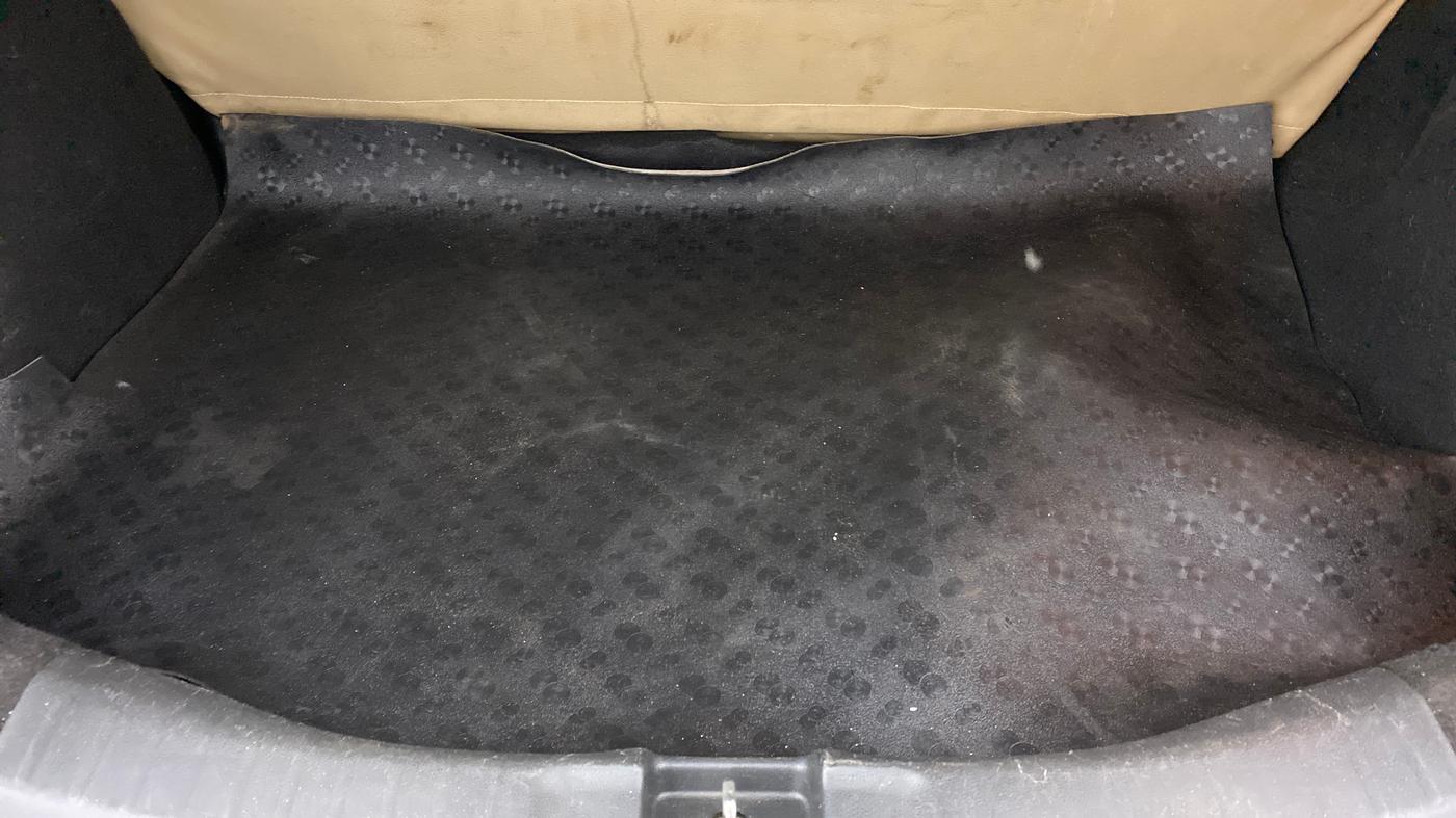 2017 Honda Jazz 1.2 V AT, Petrol, Automatic, 86,310 km, Boot Inside