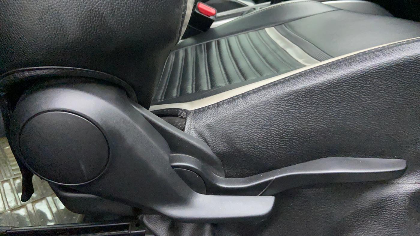 2017 Maruti Baleno ZETA PETROL 1.2, Petrol, Manual, 43,330 km, Driver Side Adjustment Panel