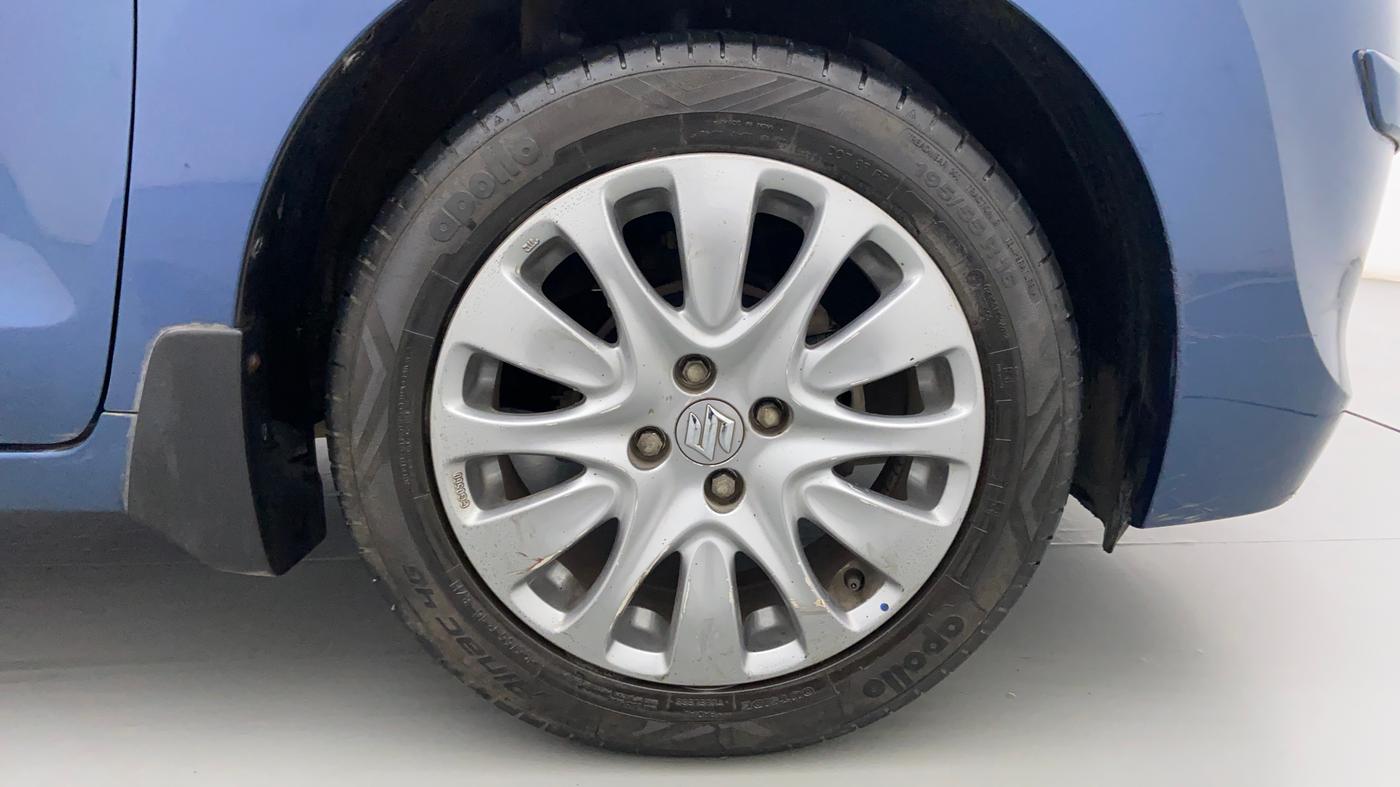2017 Maruti Baleno ZETA PETROL 1.2, Petrol, Manual, 43,330 km, Right Front Wheel