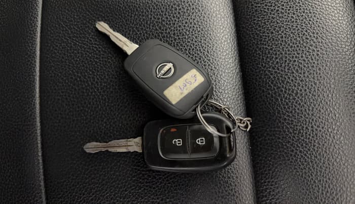 2021 Nissan MAGNITE XL, Petrol, Manual, 53,718 km, Key Close Up