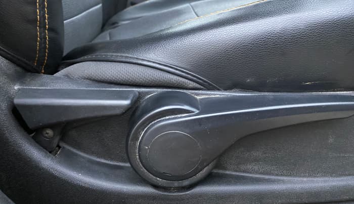 2018 Tata Tiago XZ PETROL, Petrol, Manual, 74,489 km, Driver Side Adjustment Panel