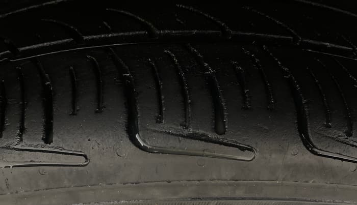 2018 Tata Tiago XZ PETROL, Petrol, Manual, 74,489 km, Right Rear Tyre Tread