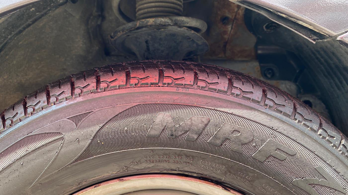 2015 Hyundai Eon D-LITE+, Petrol, Manual, 25,257 km, Right Front Tyre Tread