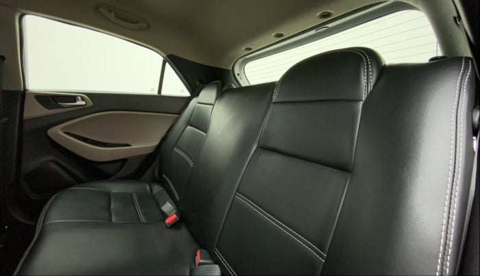2020 Hyundai Elite i20 1.2 SPORTS PLUS VTVT, Petrol, Manual, 43,968 km, Right Side Rear Door Cabin