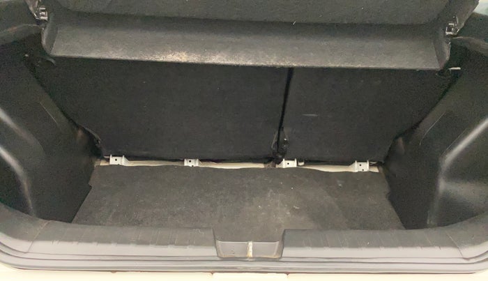 2022 Maruti Baleno ZETA PETROL 1.2, Petrol, Manual, 31,568 km, Boot Inside