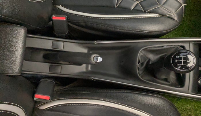 2022 Maruti Baleno ZETA PETROL 1.2, Petrol, Manual, 31,568 km, Gear Lever