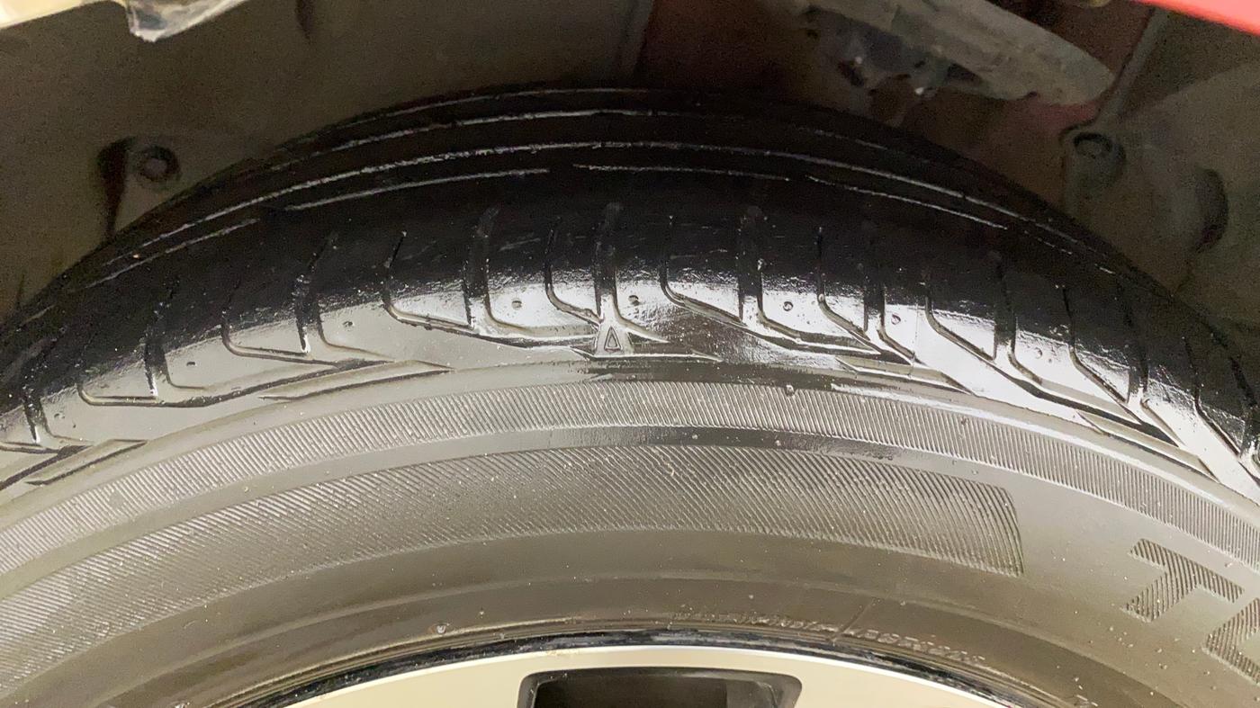 2019 Honda Civic 1.8L I-VTEC V CVT, Petrol, Automatic, 1,05,057 km, Left Front Tyre Tread
