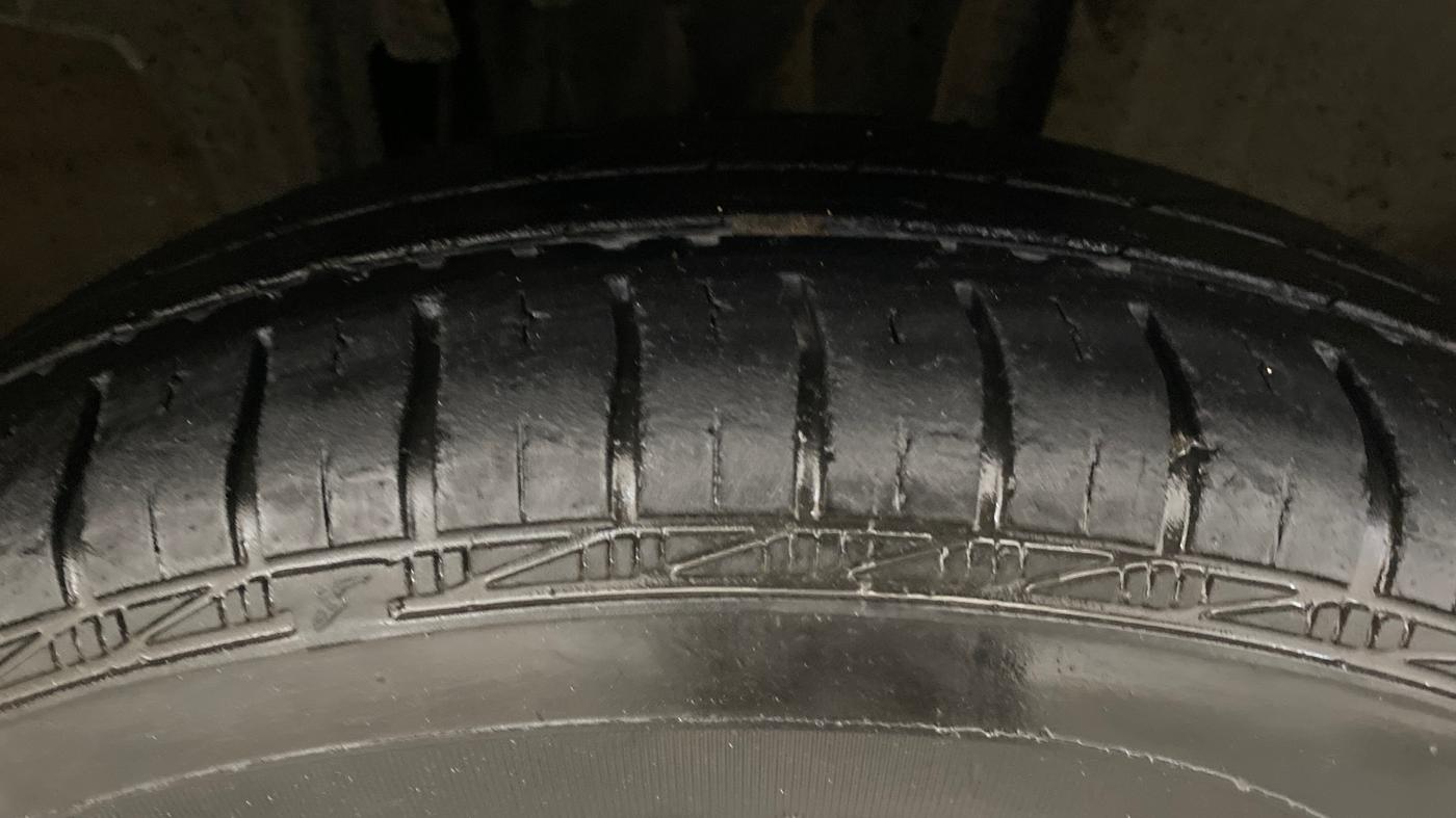 2019 Renault TRIBER RXZ, Petrol, Manual, 44,865 km, Right Front Tyre Tread