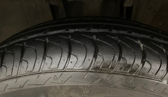 2019 Renault TRIBER RXZ, Petrol, Manual, 44,865 km, Left Front Tyre Tread