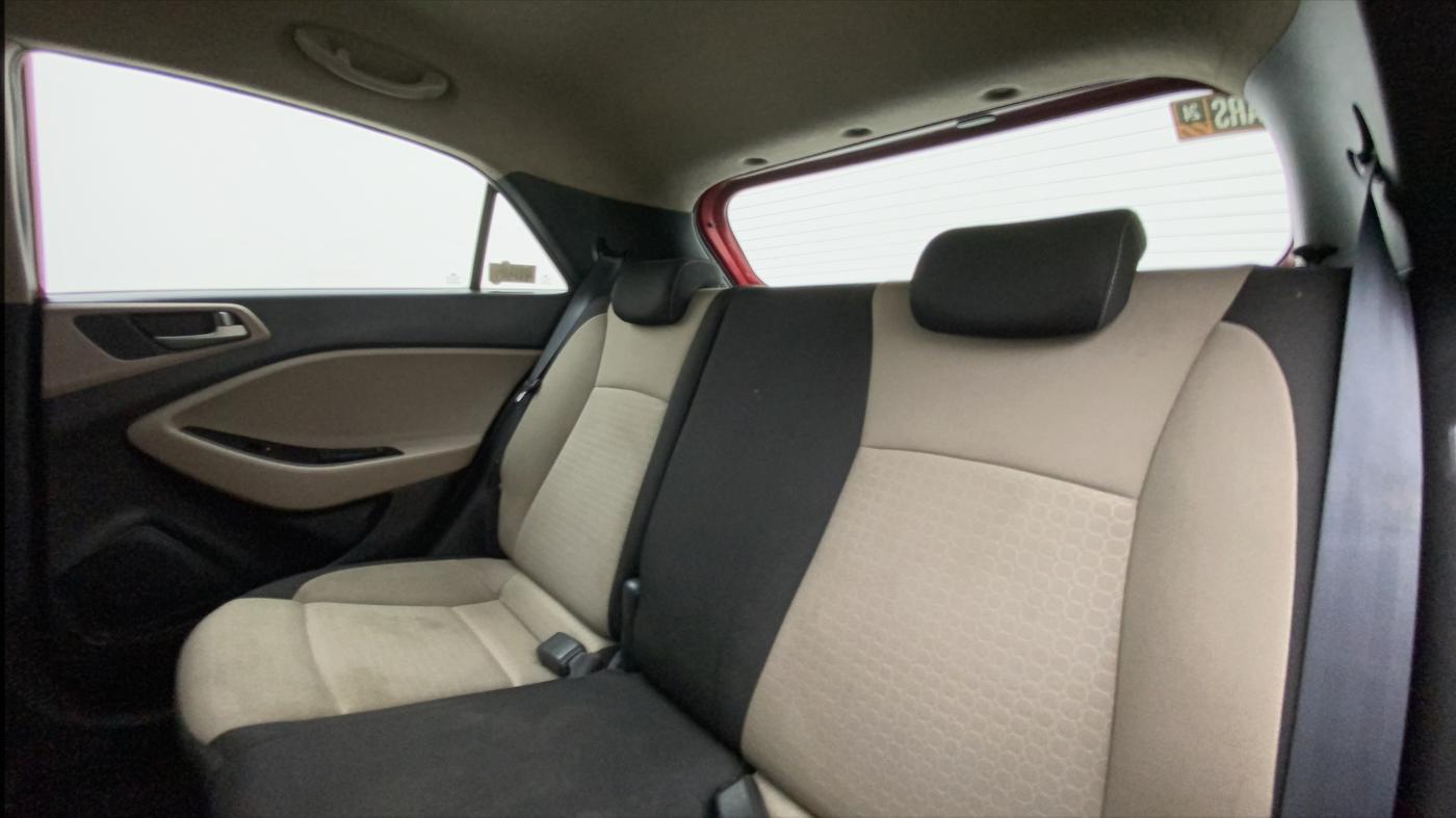 2015 Hyundai Elite i20 ASTA 1.2, Petrol, Manual, 71,575 km, Right Side Rear Door Cabin