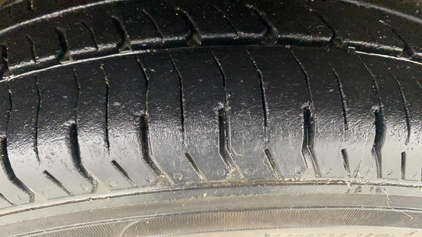 2012 Maruti Alto 800 LXI, Petrol, Manual, 61,107 km, Right Front Tyre Tread