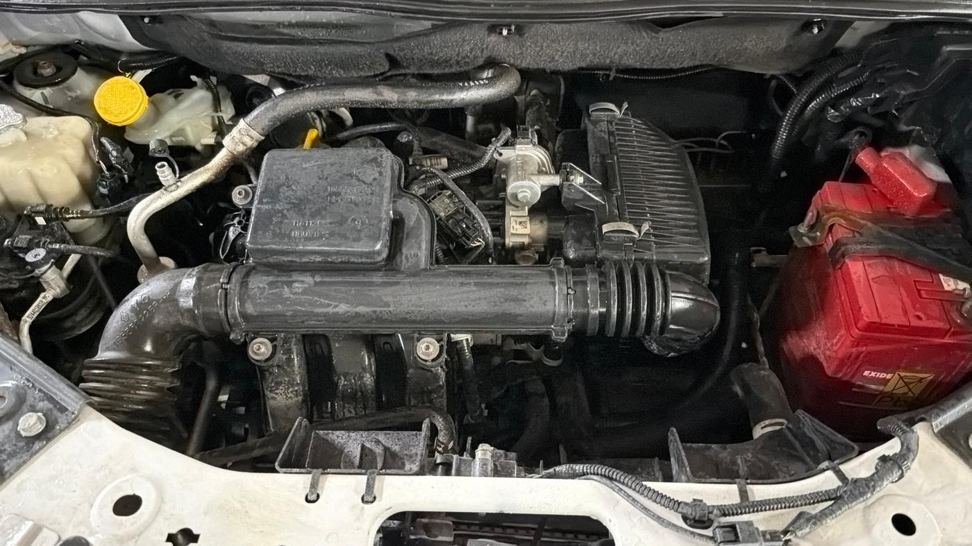 2021 Nissan MAGNITE XL, Petrol, Manual, 48,229 km, Engine View