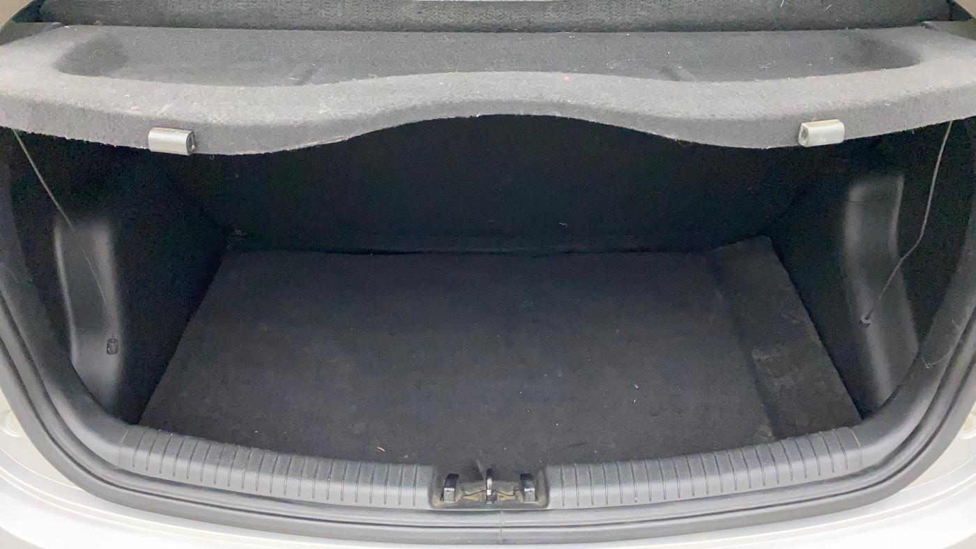 2017 Hyundai Grand i10 SPORTZ (O) 1.2 KAPPA VTVT, Petrol, Manual, 31,018 km, Boot Inside
