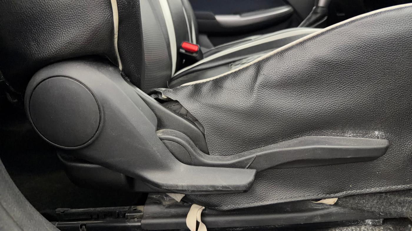 2019 Maruti Baleno ZETA CVT PETROL 1.2, Petrol, Automatic, 62,438 km, Driver Side Adjustment Panel