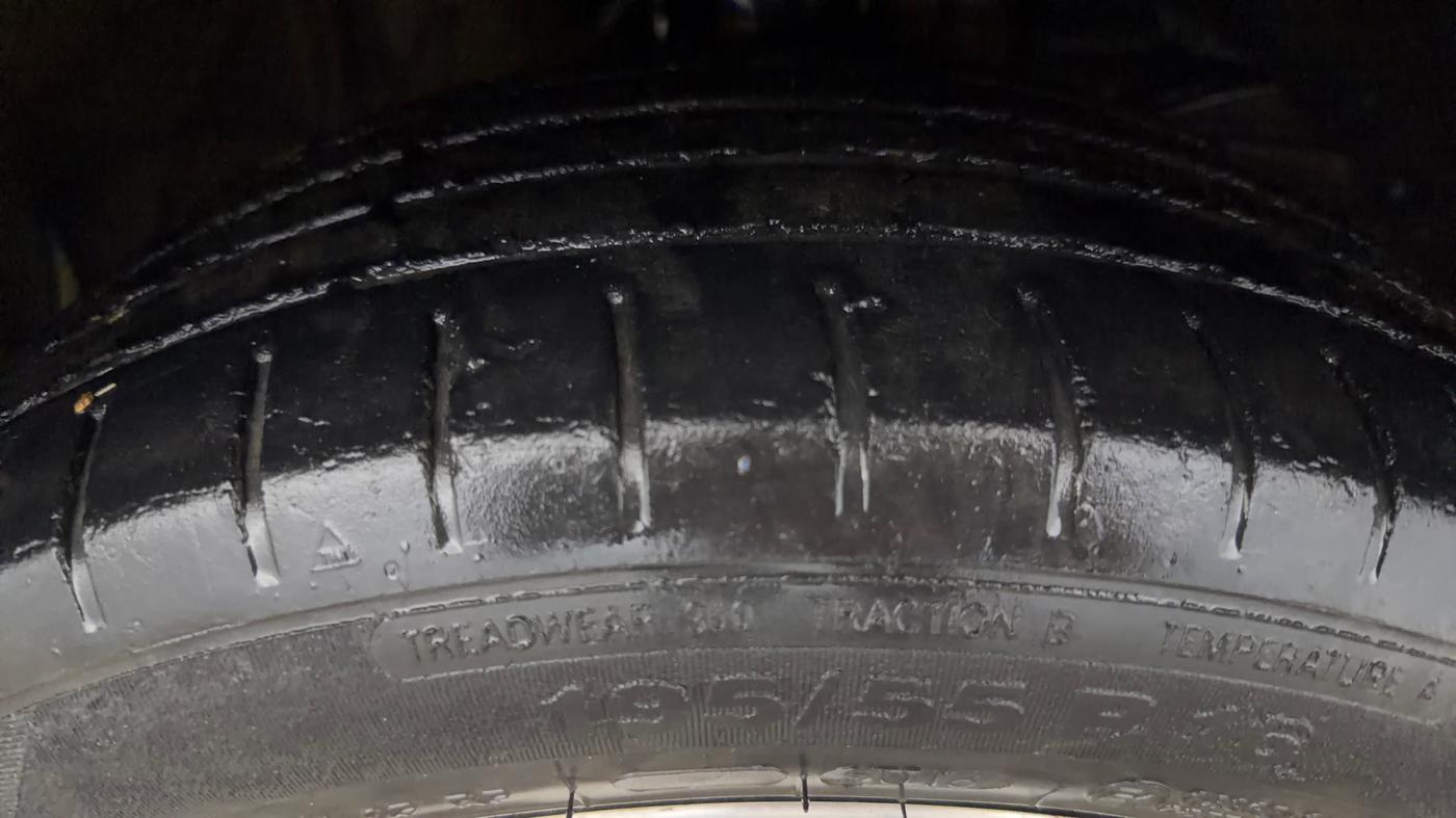 2019 Maruti Baleno ZETA CVT PETROL 1.2, Petrol, Automatic, 62,438 km, Right Front Tyre Tread