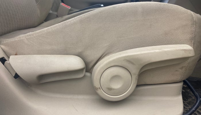 2018 Maruti Ciaz DELTA 1.5 SHVS MT PETROL, Petrol, Manual, 29,750 km, Driver Side Adjustment Panel