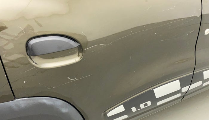 2017 Renault Kwid RXT 1.0 AMT (O), CNG, Automatic, 42,954 km, Right rear door - Slightly dented