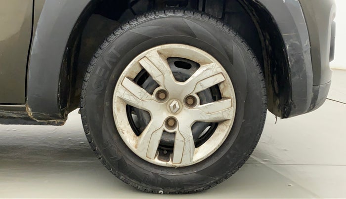 2017 Renault Kwid RXT 1.0 AMT (O), CNG, Automatic, 42,954 km, Right Front Wheel