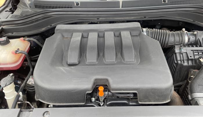 2023 Mahindra XUV700 AX 7 LUXURY P AT 7 STR, Petrol, Automatic, 24,212 km, Engine View