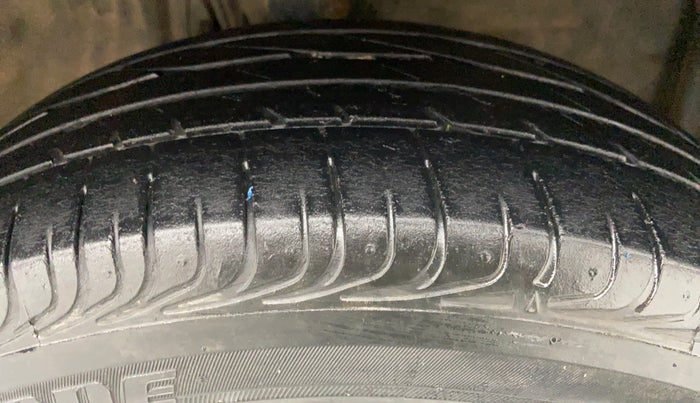 2018 Toyota YARIS V CVT, Petrol, Automatic, 59,938 km, Right Front Tyre Tread