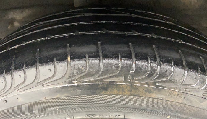 2018 Toyota YARIS V CVT, Petrol, Automatic, 59,938 km, Right Rear Tyre Tread