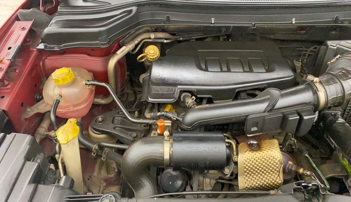 2019 Mahindra XUV300 W8 (O) 1.2 PETROL, Petrol, Manual, 41,851 km, Engine View - Right