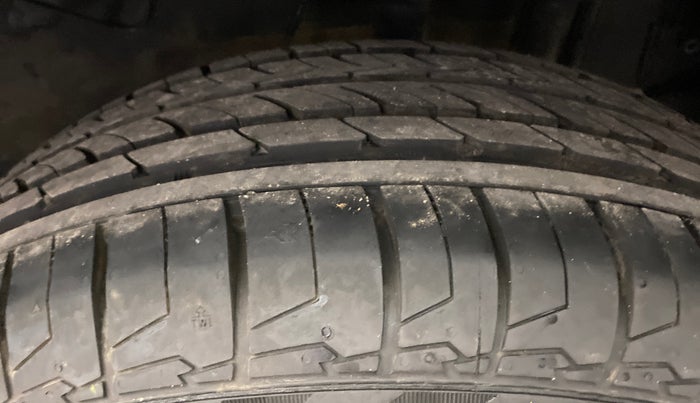 2022 Tata NEXON XZ PLUS DIESEL, Diesel, Manual, 96,471 km, Left Rear Tyre Tread