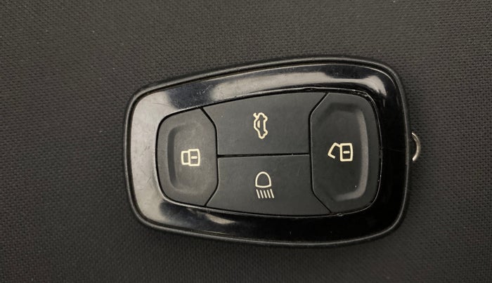 2022 Tata NEXON XZ PLUS DIESEL, Diesel, Manual, 96,471 km, Key Close Up