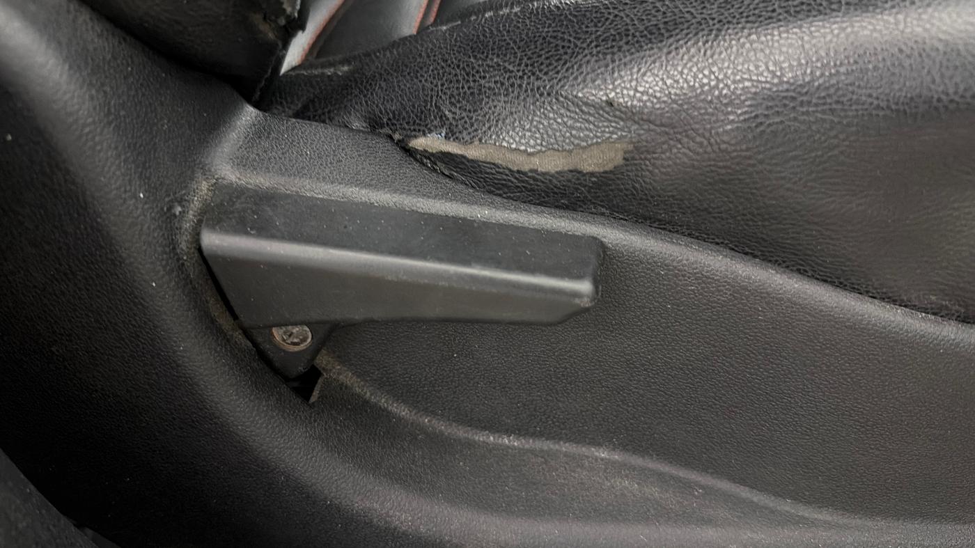 2017 Tata Tiago XM PETROL, Petrol, Manual, 51,253 km, Driver Side Adjustment Panel