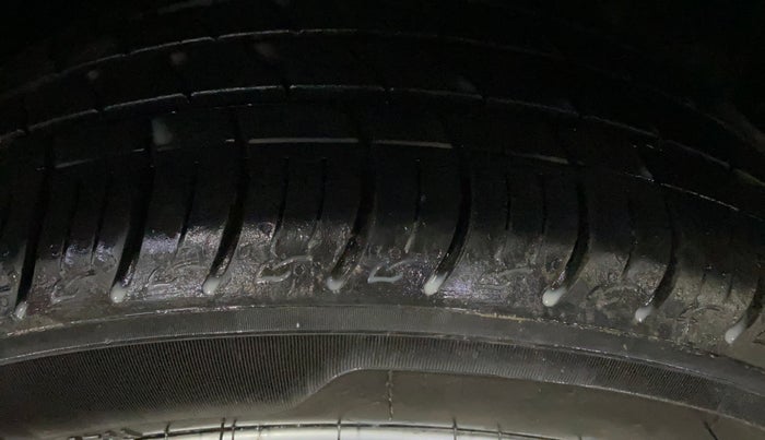 2021 Tata ALTROZ XM PLUS PETROL, Petrol, Manual, 51,174 km, Right Front Tyre Tread