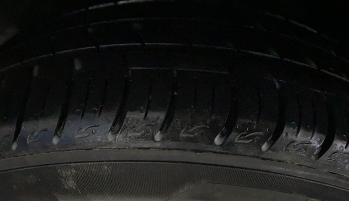 2021 Tata ALTROZ XM PLUS PETROL, Petrol, Manual, 51,174 km, Left Front Tyre Tread