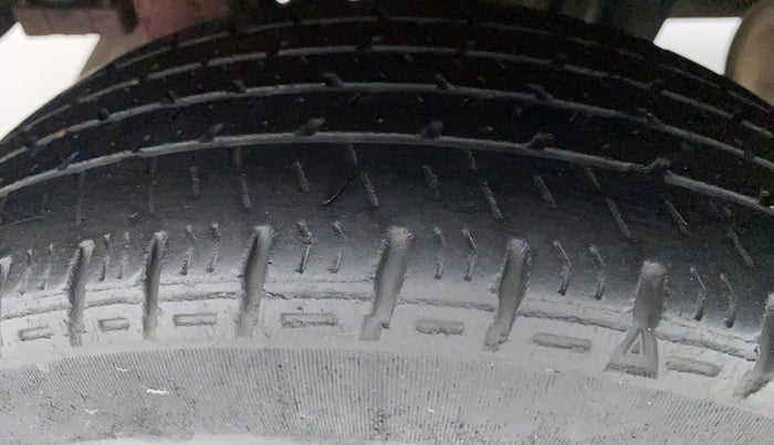 2016 Maruti Alto K10 VXI, Petrol, Manual, 54,803 km, Right Rear Tyre Tread