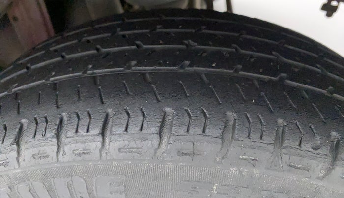 2016 Maruti Alto K10 VXI, Petrol, Manual, 54,803 km, Left Rear Tyre Tread