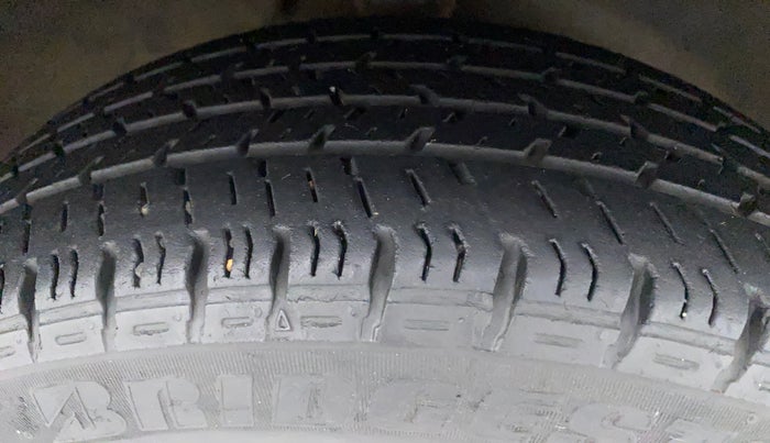 2016 Maruti Alto K10 VXI, Petrol, Manual, 54,803 km, Right Front Tyre Tread