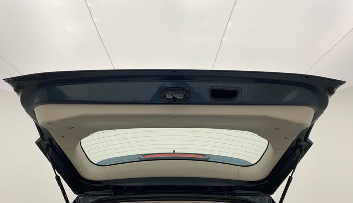 2021 Mahindra XUV300 W8(O), Diesel, Manual, 15,738 km, Boot Door Open