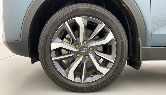 2021 Mahindra XUV300 W8(O), Diesel, Manual, 15,738 km, Left Front Wheel